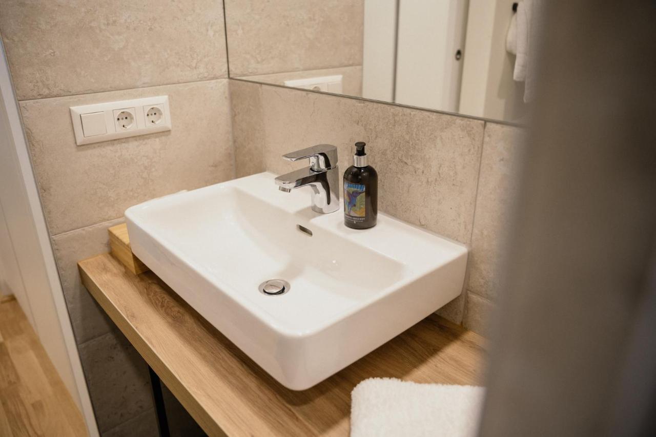 Rioca Vienna Posto 1 Aparthotel Exteriör bild